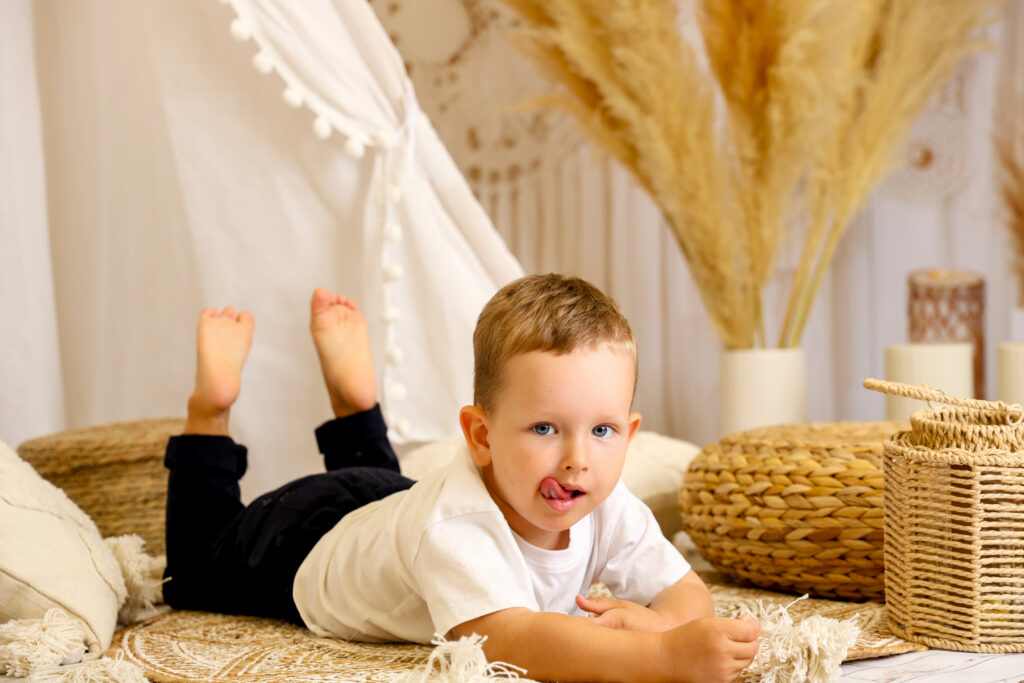 Sesja letnia - dziecko w letniej aranżacji