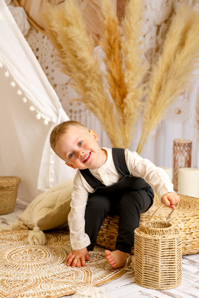 Sesja letnia - dziecko w letniej aranżacji